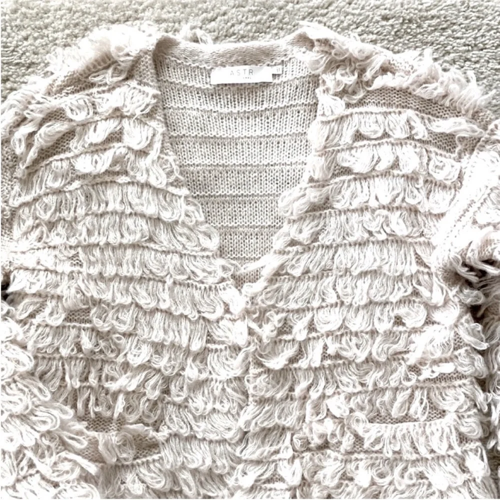 ASTR The Label Darby Sweater - Picture 3 of 8